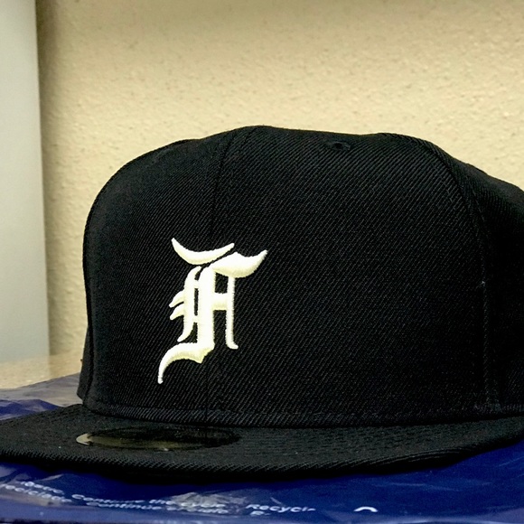 Fear of God New Era Fitted - Picture 1 of 3